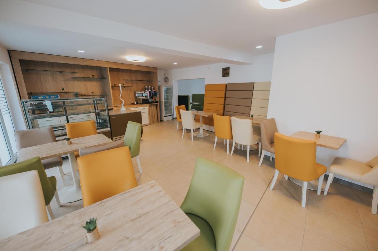 Endlich Zuhause Hotel Сибиу Екстериор снимка