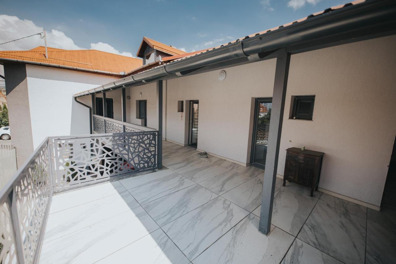 Endlich Zuhause Hotel Сибиу Екстериор снимка