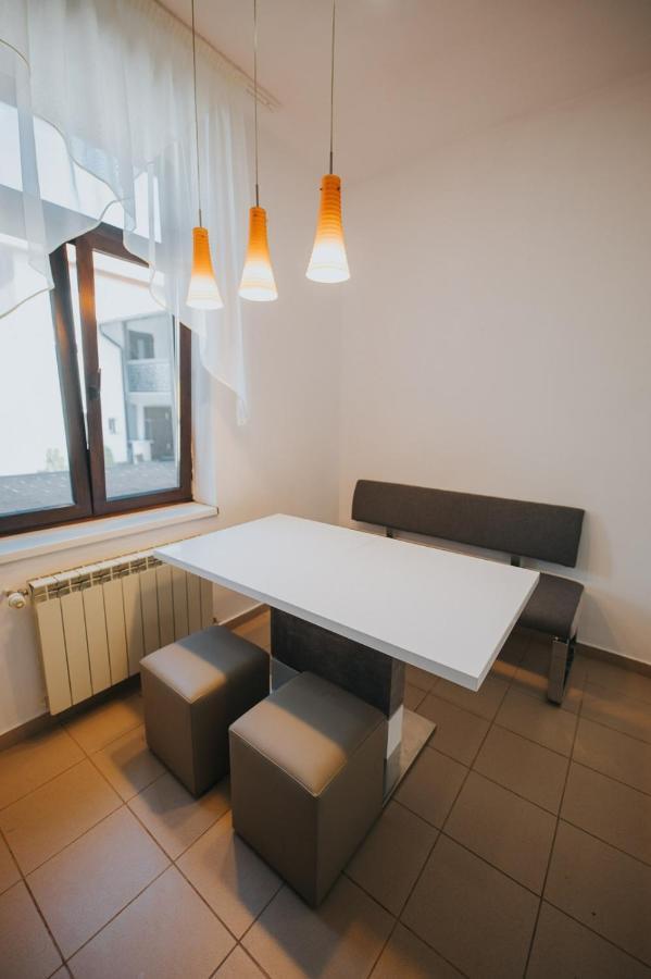 Endlich Zuhause Hotel Сибиу Екстериор снимка