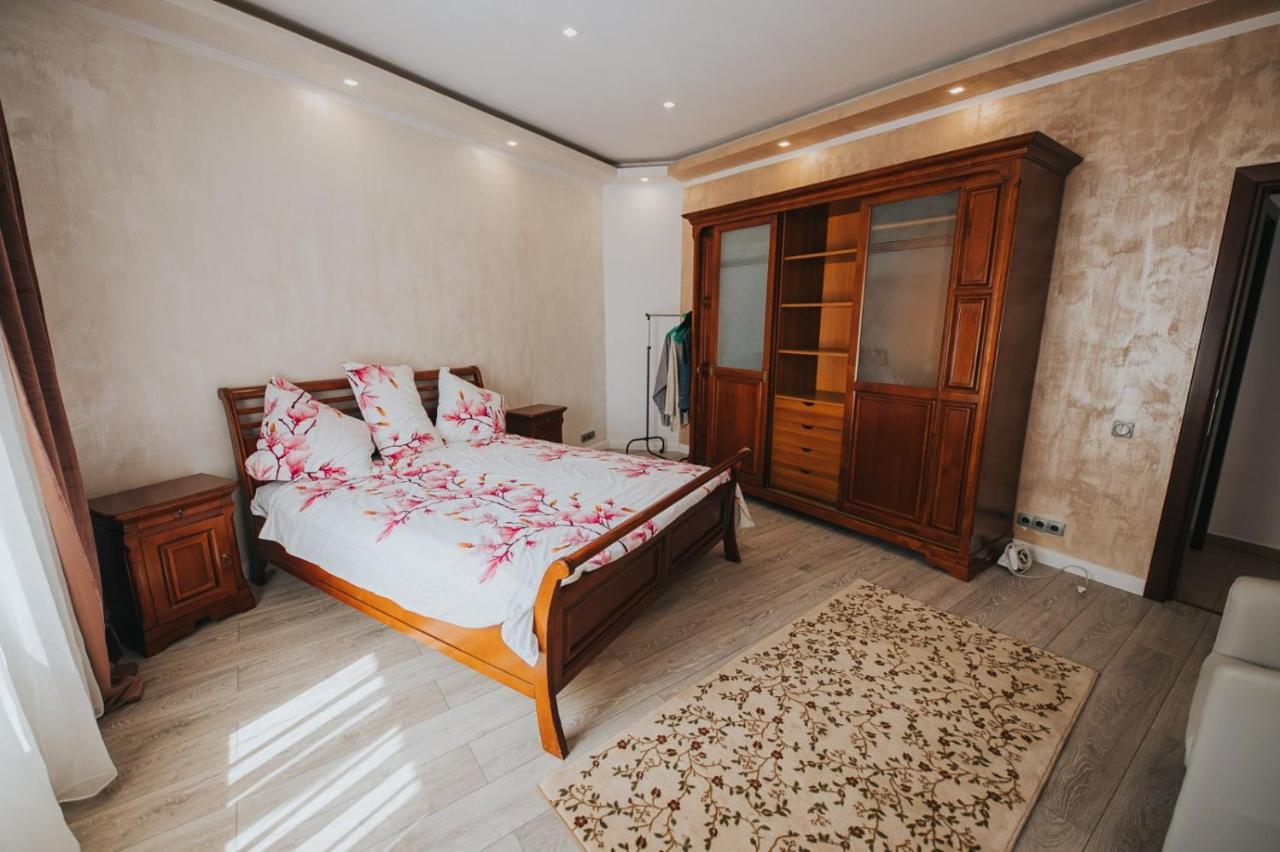 Endlich Zuhause Hotel Сибиу Екстериор снимка